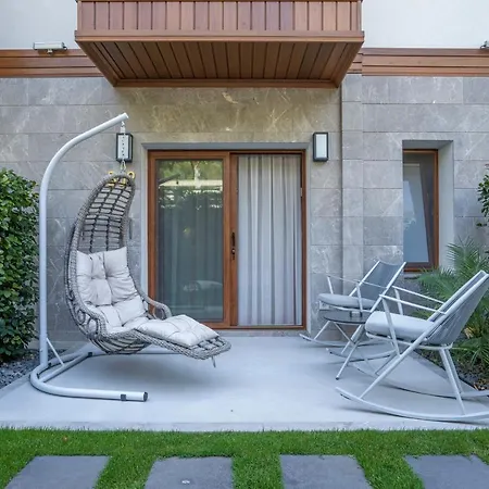 Baleze Boutique - Adults Only